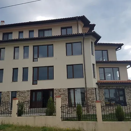 Stefanov In Byala Apartment *
