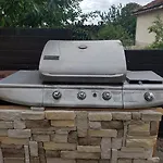 Daire Stefanov In Byala *